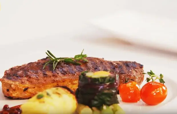 Các Cách Ướp Thịt Bò Steak Ngon Chuẩn Nhà Hàng
