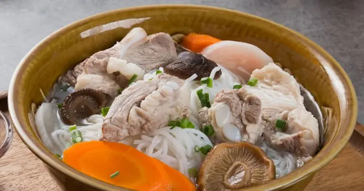Cách Ướp Xương Heo Nấu Bún Chuẩn Vị, Đậm Đà Từ Chuyên Gia Ẩm Thực