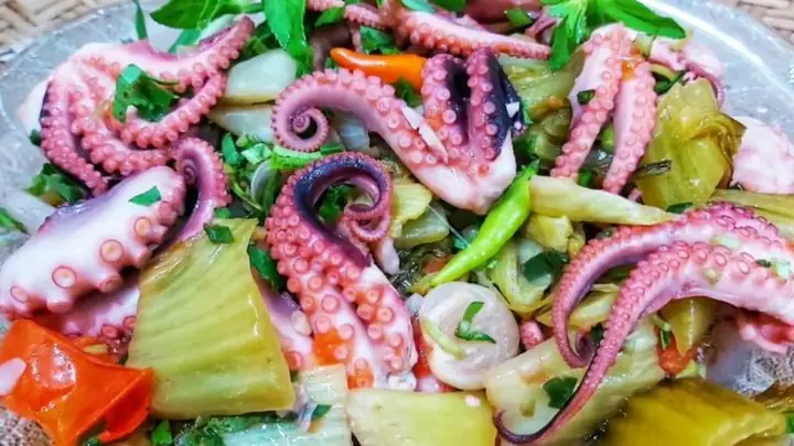 Cách Xào Bạch Tuộc Với Dưa Leo: Hướng Dẫn Chi Tiết Từ A Đến Z Cho Món Ăn Giòn Ngon