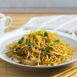 Cách Xào Mì Với Giá Ngon Chuẩn Vị, Dễ Làm Tại Nhà