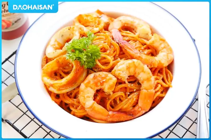 Cách Xào Mì Ý Hải Sản Thơm Ngon Chuẩn Vị Nhà Hàng