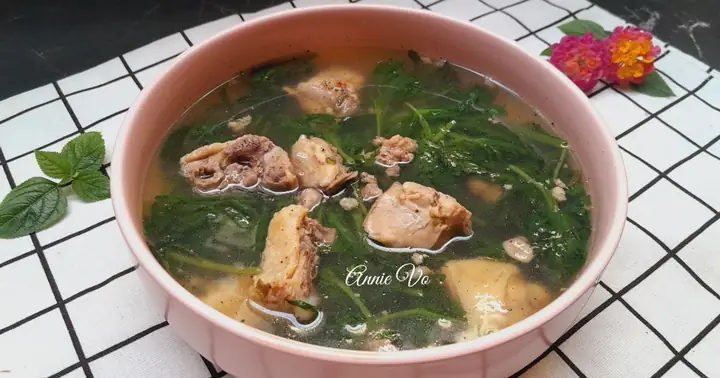 Cách Nấu Thịt Gà Với Cải Cúc Ngon Ngọt, Bổ Dưỡng Cho Ngày Se Lạnh Cách Nấu Thịt Gà Với Cải Cúc Ngon Ngọt, Bổ Dưỡng Cho Ngày Se Lạnh