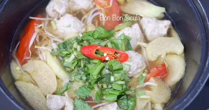Canh Chua Cá Thát Lát: Công Thức Nấu Chuẩn Vị Miền Tây Và Bí Quyết Giữ Cá Không Bị Tanh Canh Chua Cá Thát Lát: Công Thức Nấu Chuẩn Vị Miền Tây Và Bí Quyết Giữ Cá Không Bị Tanh