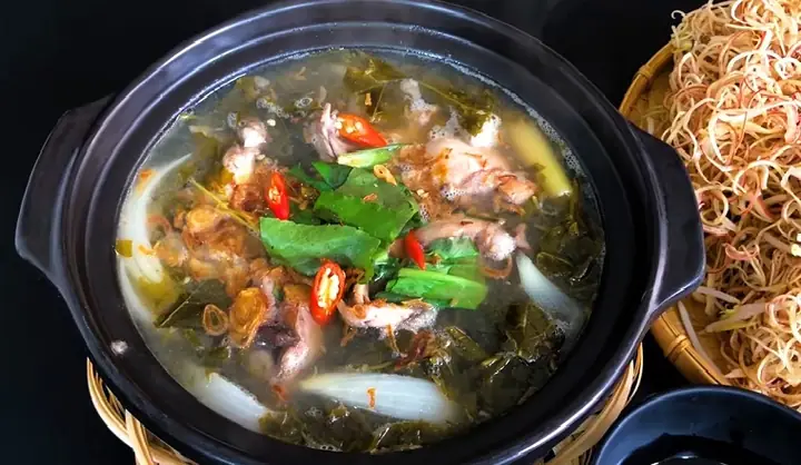Canh Ếch Nấu Lá Giang: Công Thức Nấu Ngon Chuẩn Vị, Dễ Làm Tại Nhà