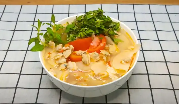 Canh Hến Nấu Măng Chua: Công Thức Chi Tiết Và Bí Quyết Để Có Món Canh Chuẩn Vị Canh Hến Nấu Măng Chua: Công Thức Chi Tiết Và Bí Quyết Để Có Món Canh Chuẩn Vị
