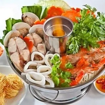 Bí Quyết Nấu Canh Lẩu Thái Hải Sản Chua Cay Chuẩn Vị Nhà Hàng