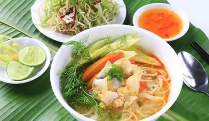 Cách Nấu Canh Móng Giò Dọc Mùng: Công Thức Nấu Ăn Ngon, Bổ Dưỡng Cho Gia Đình