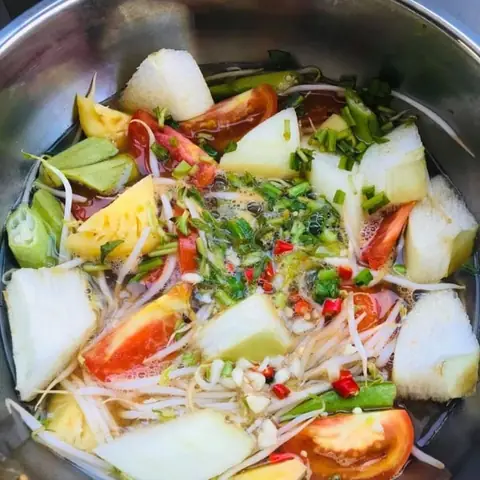 Cách Nấu Canh Móng Giò Dọc Mùng: Công Thức Nấu Ăn Ngon, Bổ Dưỡng Cho Gia Đình