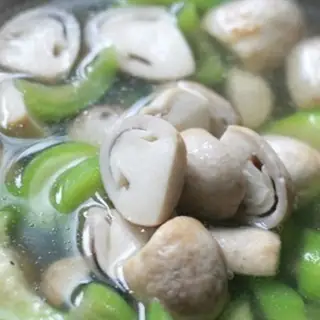 Cách Nấu Canh Nấm Rơm Với Mướp Hương Thơm Ngon, Thanh Mát Cho Ngày Hè