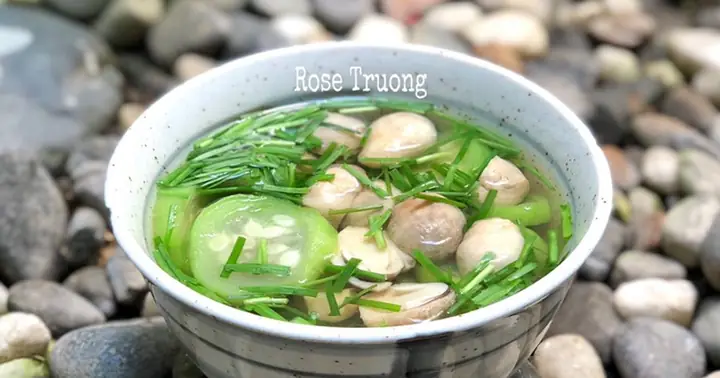 Cách Nấu Canh Nấm Rơm Với Mướp Hương Thơm Ngon, Thanh Mát Cho Ngày Hè
