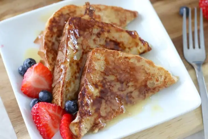 Đánh Giá Chi Tiết 5 Loại Nước Sốt Caramel Cho Bánh Mì Nướng