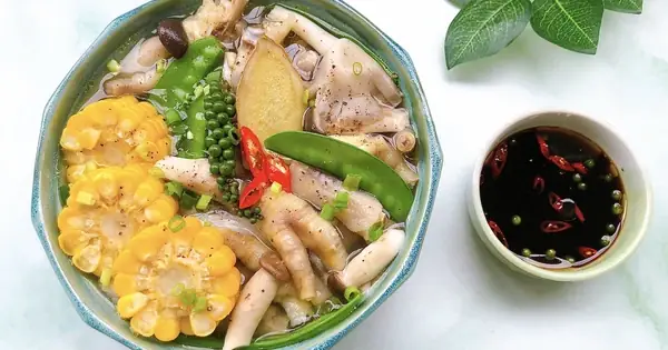 Cách Làm Chân Gà Hầm Rau Củ Bổ Dưỡng, Thơm Ngon Cho Bữa Cơm Gia Đình Cách Làm Chân Gà Hầm Rau Củ Bổ Dưỡng, Thơm Ngon Cho Bữa Cơm Gia Đình