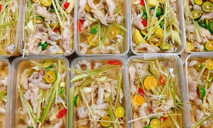 Khám Phá Xu Hướng Ẩm Thực: Chân Gà Ngâm Sả Tắc Gần Đây Có Gì Đặc Biệt?