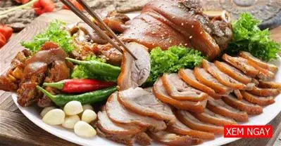 Cách Làm Chân Giò Luộc Nước Mắm Ngon Chuẩn Vị, Thịt Giòn Không Bị Khô