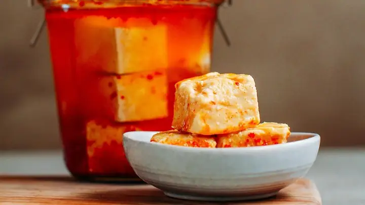 Chảo Được Làm Từ Gì? Khám Phá Vật Liệu Cấu Thành Và Đặc Điểm Của Từng Loại