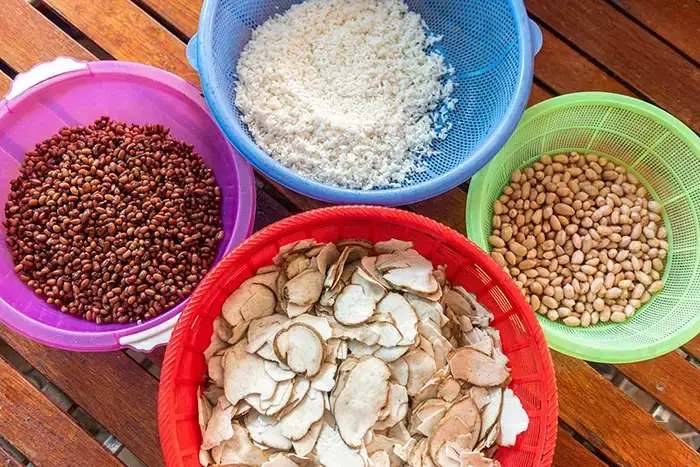 Chè Đậu Đen Khoai Lang: Công Thức Nấu Chi Tiết Và Lợi Ích Bất Ngờ Cho Sức Khỏe