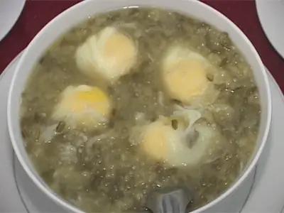 Chè Đậu Xanh Hột Vịt: Nguồn Gốc, Ý Nghĩa Và Các Biến Tấu Hấp Dẫn
