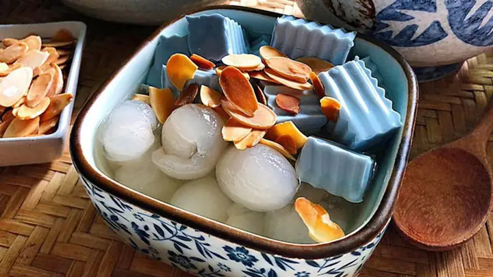 Chè Khúc Bạch Làm Từ Gì? Thành Phần, Công Thức Và Cách Làm Chi Tiết