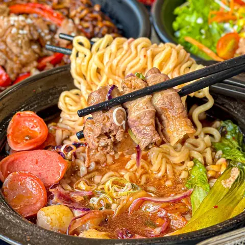 Khám Phá Cô Bèo Món Ngon Vị Hàn: Hương Vị Gợi Nhớ Quê Nhà