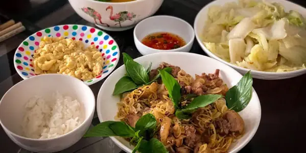 Top 5 Quán Cơm Chiên Gà Xối Mỡ Ngon "nhức Nách" Tại Tp.hcm