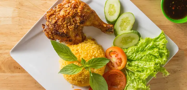 Top 5 Quán Cơm Chiên Gà Xối Mỡ Ngon "nhức Nách" Tại Tp.hcm