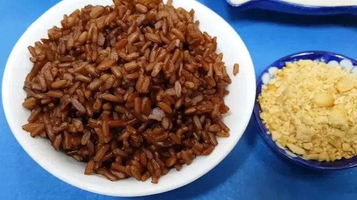 Khám Phá Phong Sống Lành Mạnh Với Cơm Gạo Lứt Muối Mè Khám Phá Phong Sống Lành Mạnh Với Cơm Gạo Lứt Muối Mè
