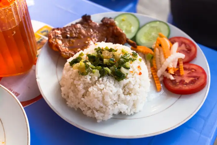 Review Chi Tiết Quán Cơm Sườn Phố Cổ Bbq: Nên Chọn Điểm Nào?