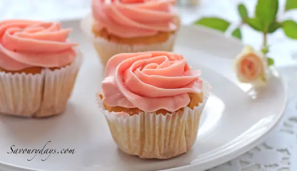 Công Thức Làm Bánh Cupcake Đơn Giản Tại Nhà Cho Người Mới Bắt Đầu