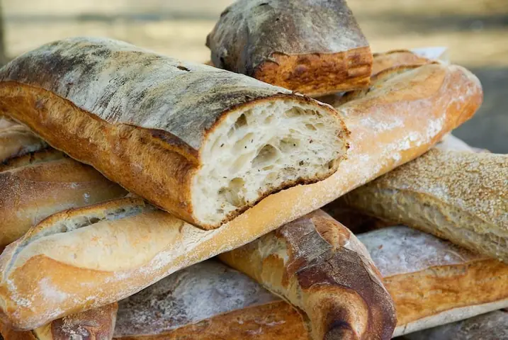 Công Thức Làm Bánh Mì Baguette Chuẩn Vị Pháp Tại Nhà