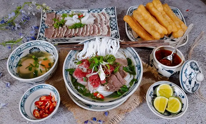 Công Thức Nấu Phở Bò Chuẩn Vị Hà Nội Tại Nhà
