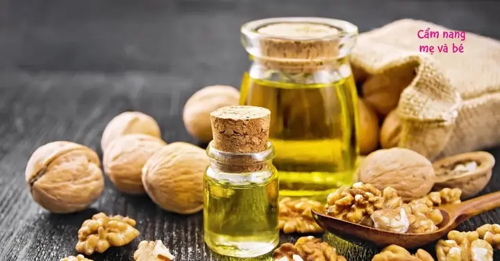 Đánh Giá Chi Tiết 5 Loại Dầu Óc Chó Cho Bé Ăn Dặm: Loại Nào Tốt Và An Toàn Nhất?
