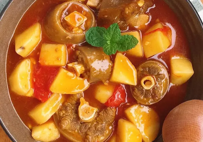 Cách Làm Đuôi Bò Hầm Măng Tươi Ngon Chuẩn Vị, Mềm Thơm