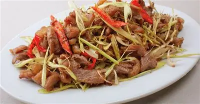 Gà Chọi Xào Sả Ớt: Công Thức Chi Tiết Và Bí Quyết Để Có Một Món Ăn Đậm Đà, Cay Nồng Gà Chọi Xào Sả Ớt: Công Thức Chi Tiết Và Bí Quyết Để Có Một Món Ăn Đậm Đà, Cay Nồng
