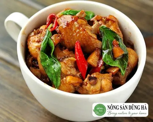 Gà Xào Húng Quế Kiểu Thái: Công Thức Chuẩn Vị Và Bí Quyết Giữ Lửa Thơm Ngon