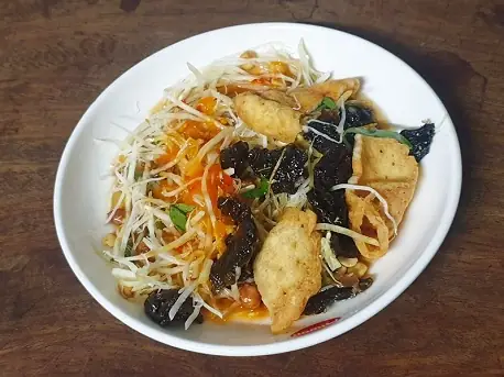 Review Gỏi Khô Bò Ông Năm: Phân Tích Chi Tiết Hương Vị Và Chất Lượng