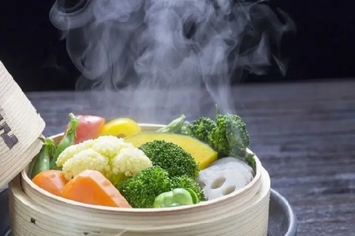 Hấp Cách Thủy Là Gì? Quy Trình Và Lợi Ích Của Phương Pháp Nấu Ăn Lành Mạnh