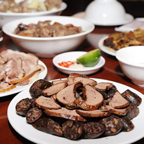 Ý Nghĩa Và Các Mâm Thịt Chó Đầy Đủ Dâng Cúng Trong Lễ Tang Ý Nghĩa Và Các Mâm Thịt Chó Đầy Đủ Dâng Cúng Trong Lễ Tang