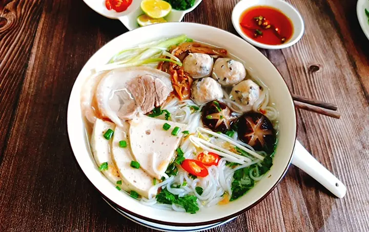 Hướng Dẫn Chi Tiết Cách Nấu Bún Mọc Ngon Chuẩn Vị Tại Nhà