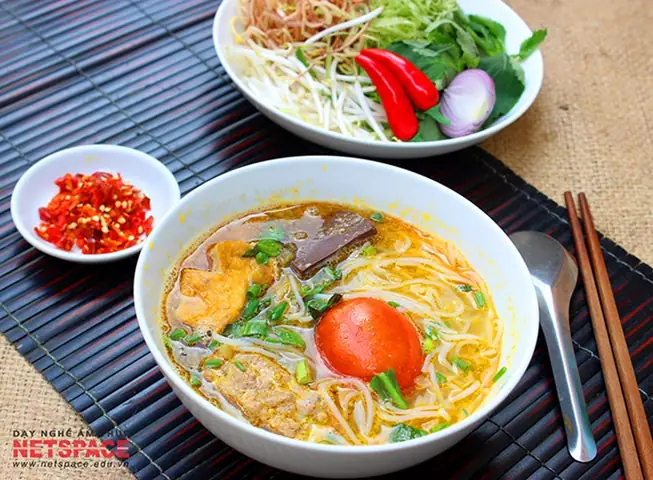 Hướng Dẫn Chi Tiết Cách Nấu Bún Riêu Cua Chuẩn Vị Miền Bắc