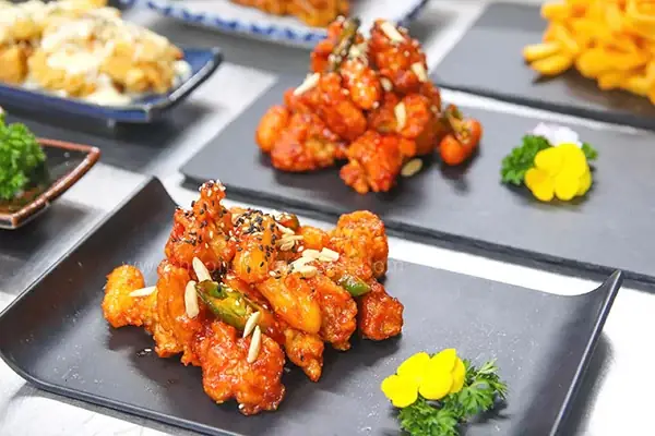 Hướng Dẫn Chi Tiết Cách Làm Gà Rán Hàn Quốc Giòn Ngon Tại Nhà