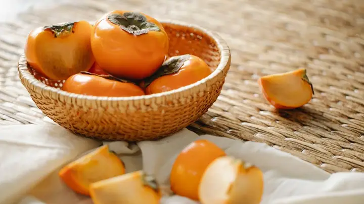 Hồng Giòn Làm Gì Ngon? 10+ Cách Chế Biến Độc Đáo Từ Trái Hồng Giòn