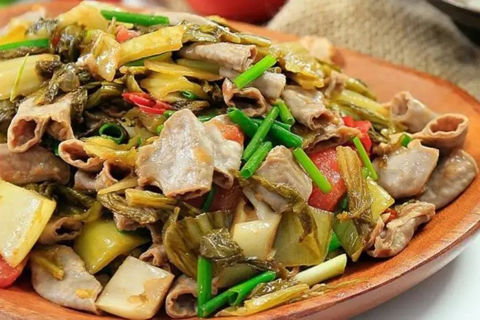 Món Lòng Xào Dưa: Khám Phá Bí Quyết Chế Biến Món Ngon 'hot Trend' Gây Bão Mạng
