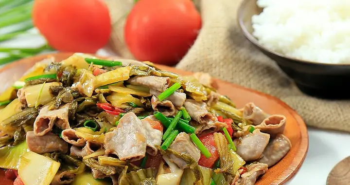 Món Lòng Xào Dưa: Khám Phá Bí Quyết Chế Biến Món Ngon 'hot Trend' Gây Bão Mạng