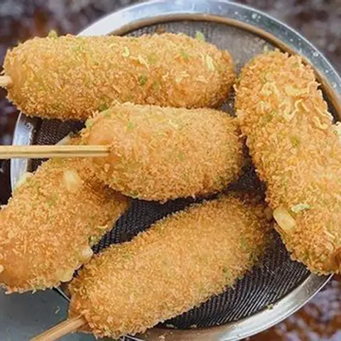 Đánh Giá Chi Tiết Hotdog Phô Mai Hàn Quốc: Nên Chọn Loại Nào Cho Bữa Ăn Nhanh?