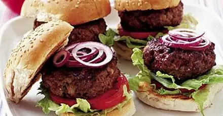 Hướng Dẫn Chi Tiết Cách Làm Bánh Hamburger Bò Tại Nhà Hướng Dẫn Chi Tiết Cách Làm Bánh Hamburger Bò Tại Nhà