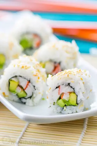 Cách Làm California Roll Sushi Chuẩn Vị Nhật Tại Nhà