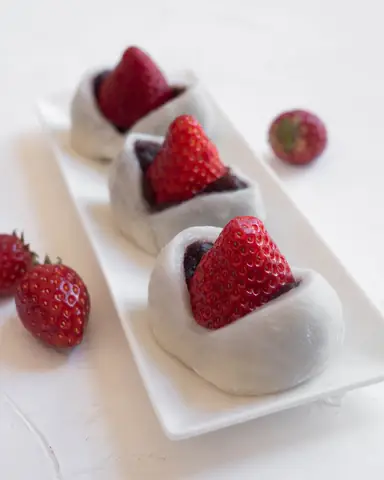 Cách Làm Ichigo Daifuku: Bước Đi Chi Tiết Để Tạo Nên Một Tác Phẩm Ẩm Thực Tinh Tế