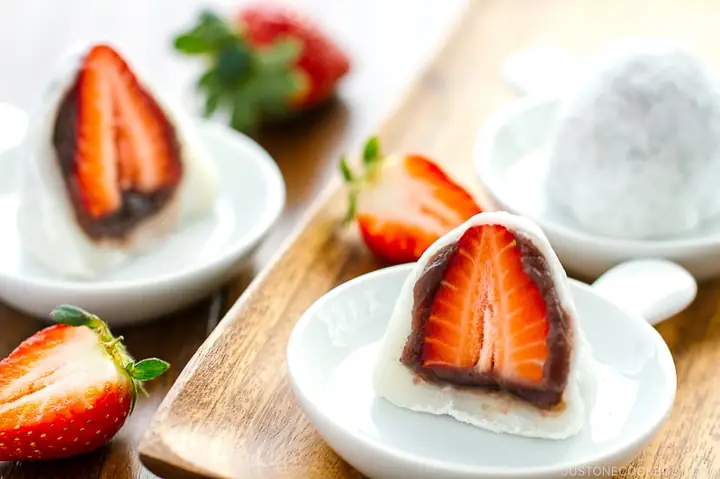 Cách Làm Ichigo Daifuku: Bước Đi Chi Tiết Để Tạo Nên Một Tác Phẩm Ẩm Thực Tinh Tế