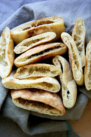 Cách Làm Bánh Mì Pita Cho Shawarma Tại Nhà Chuẩn Vị Trung Đông Cách Làm Bánh Mì Pita Cho Shawarma Tại Nhà Chuẩn Vị Trung Đông