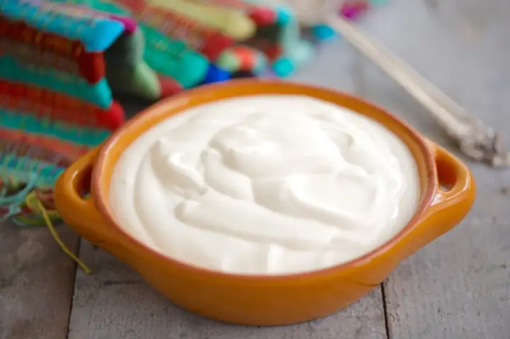 Hướng Dẫn Chi Tiết Cách Làm Sốt Sữa Chua (sour Cream Sauce) Tại Nhà